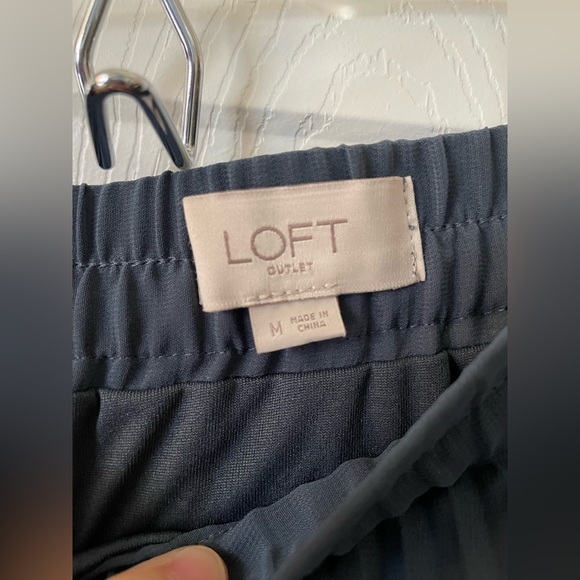 Loft maxi pleated skirt. Sz M. Good condition - Picture 4 of 4